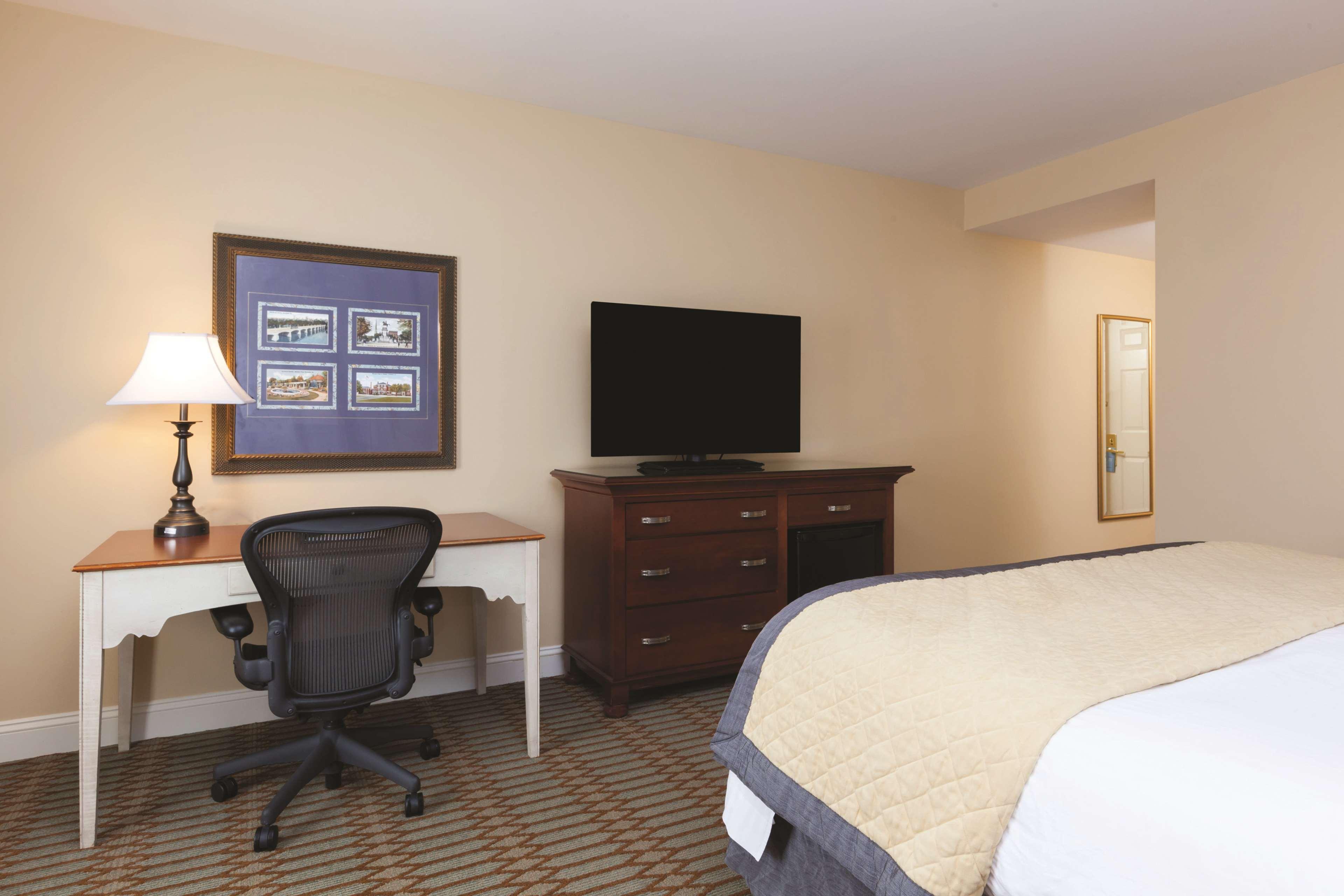 Virginia Crossings Hotel, Tapestry Collection By Hilton Glen Allen Bagian luar foto