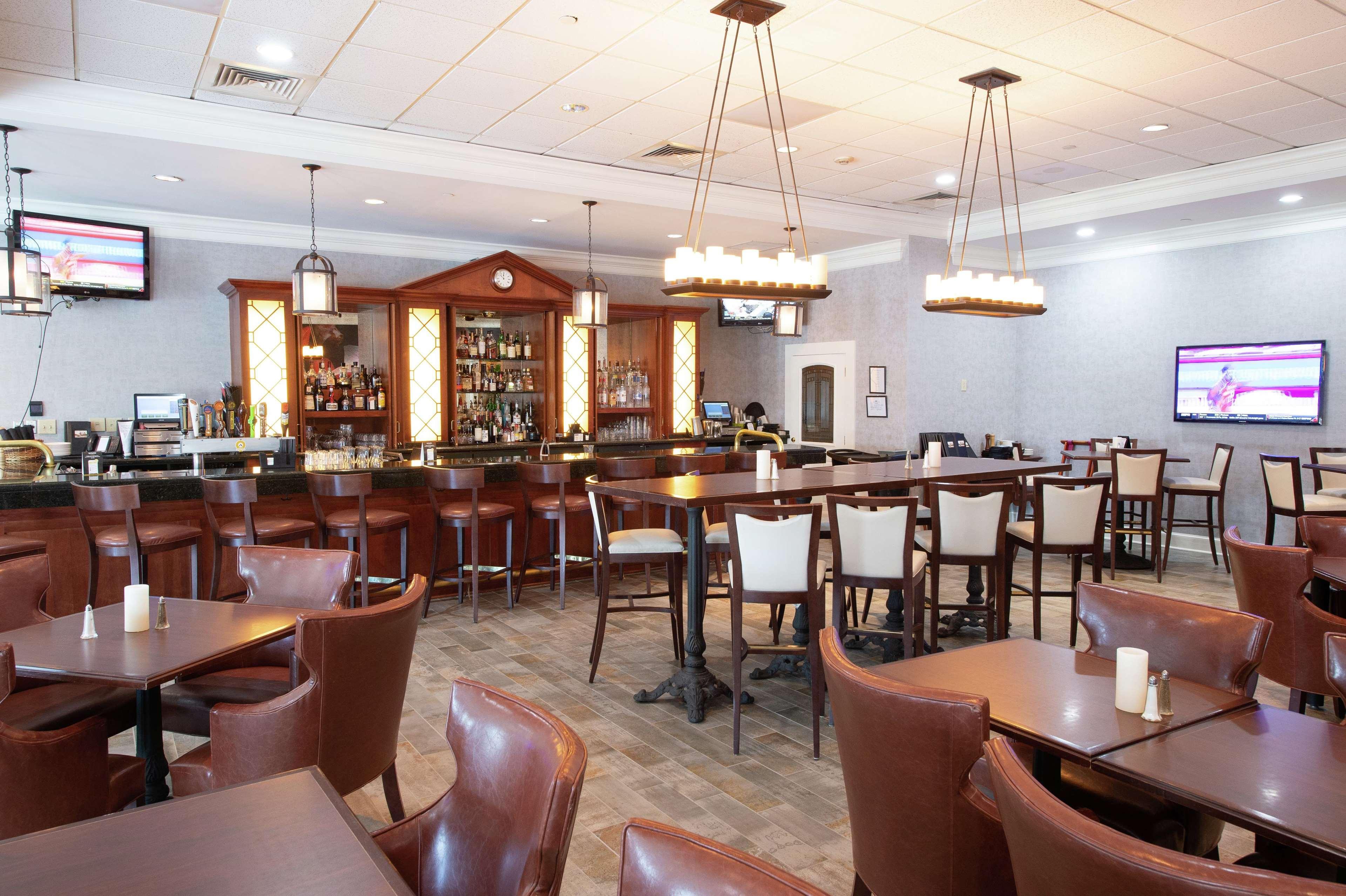 Virginia Crossings Hotel, Tapestry Collection By Hilton Glen Allen Bagian luar foto