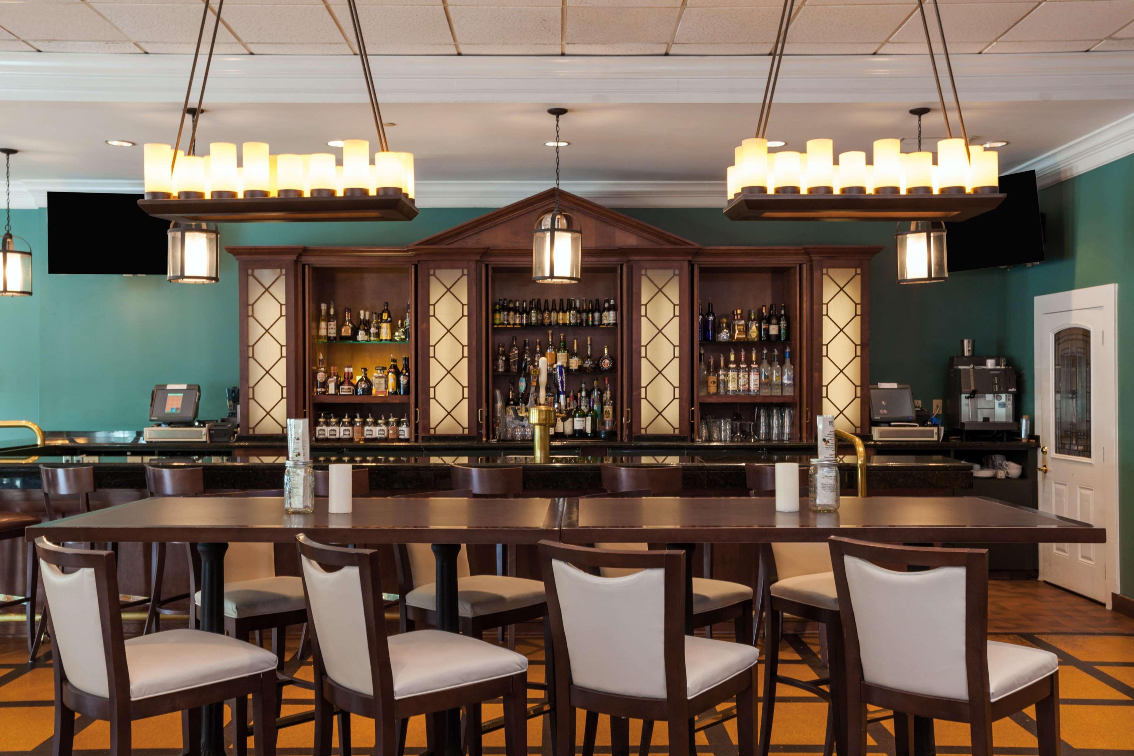 Virginia Crossings Hotel, Tapestry Collection By Hilton Glen Allen Bagian luar foto