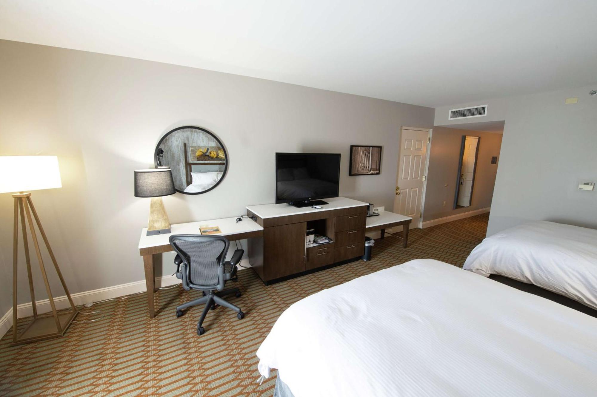 Virginia Crossings Hotel, Tapestry Collection By Hilton Glen Allen Bagian luar foto
