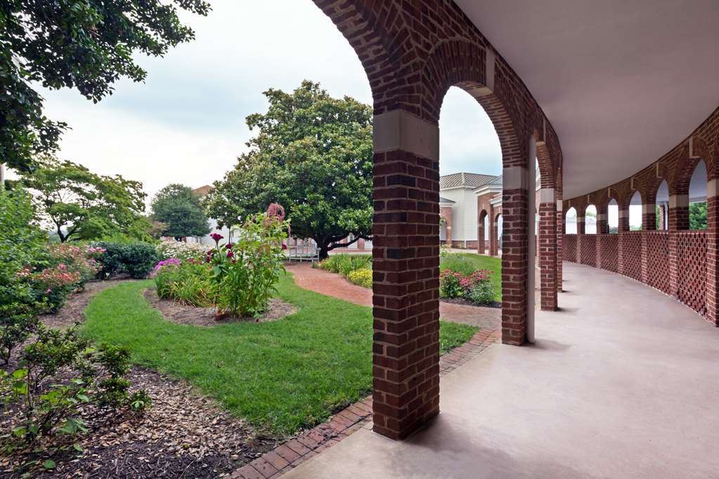 Virginia Crossings Hotel, Tapestry Collection By Hilton Glen Allen Bagian luar foto